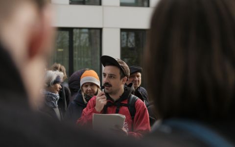 Ohlédnutí za procházkou a debatou Za zlatou fasádou: proces proměny okolí Masarykova nádraží